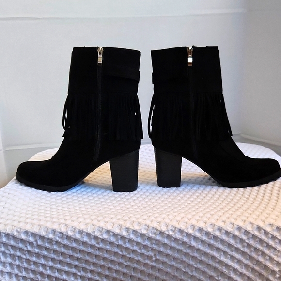 Womans Bucco Fringe Boots - Picture 7 of 15
